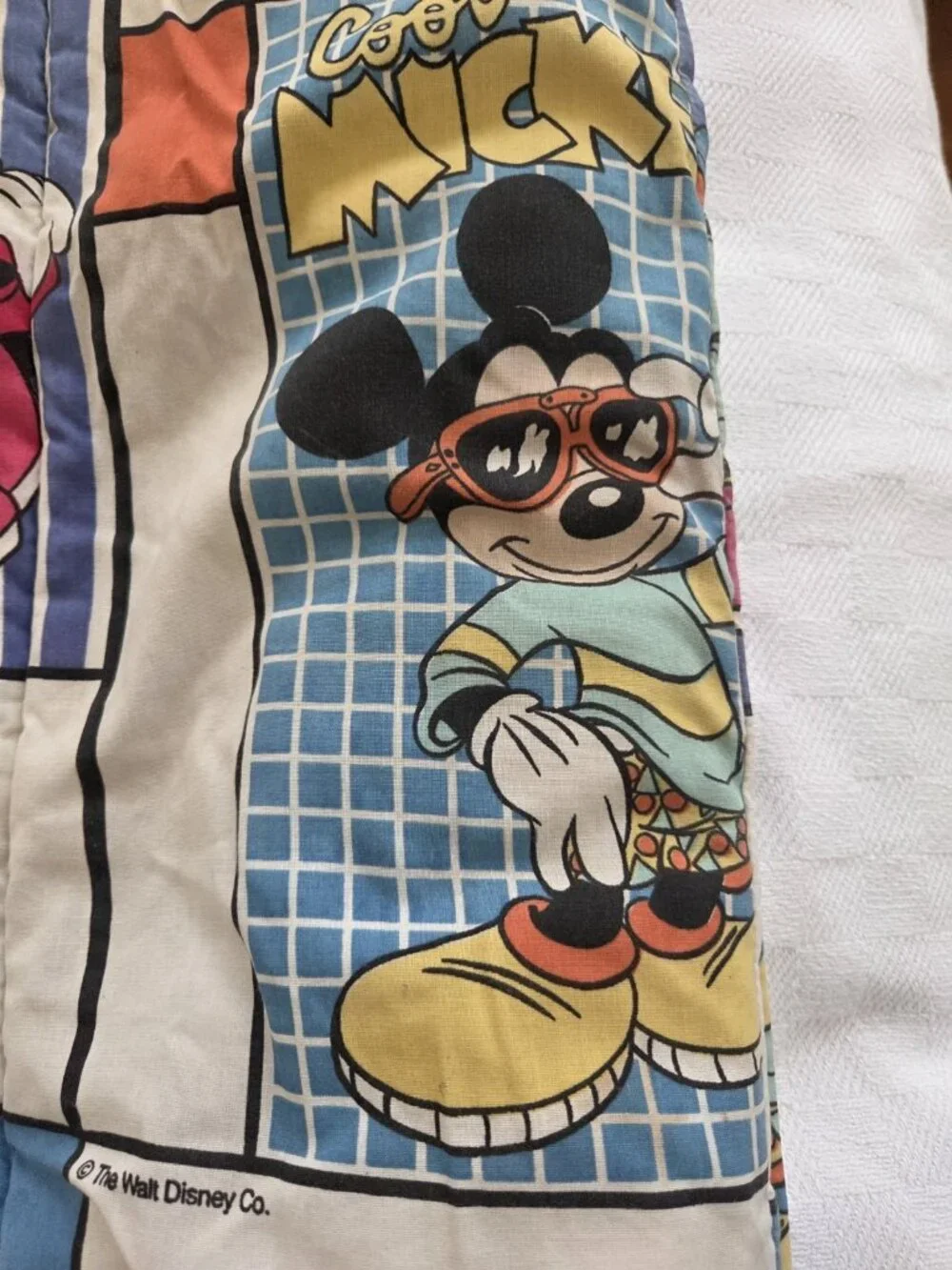 VTG mickey mouse twin comforter 1980's retro walt disney Bright colors.